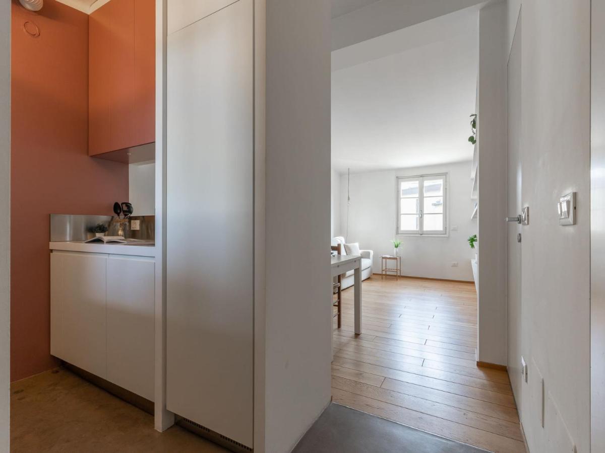 The Rent - Lovely One-bedroom In Moscova * Milán